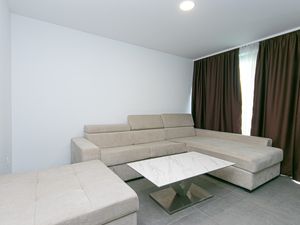 23980624-Ferienwohnung-6-Brela-300x225-1