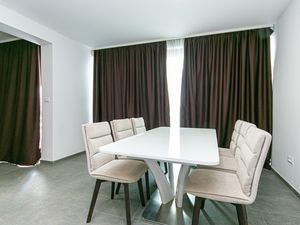 23980624-Ferienwohnung-6-Brela-300x225-4