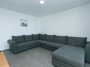 23980620-Ferienwohnung-6-Brela-300x225-2