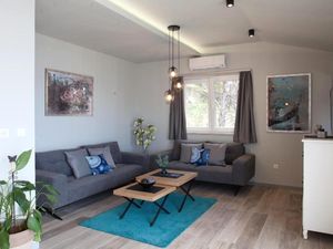 23980753-Ferienwohnung-4-Brela-300x225-1