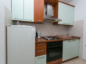 19128138-Ferienwohnung-5-Brela-300x225-3