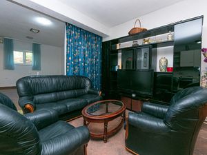 19126274-Ferienwohnung-3-Brela-300x225-1