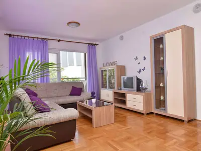 Ferienwohnung für 4 Personen (100 m²) in Brela 9/10