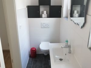 23496703-Ferienwohnung-6-Bremerhaven-300x225-2