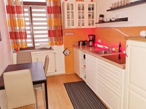 23923471-Ferienwohnung-4-Bremerhaven-300x225-2