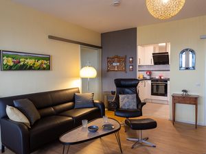 23831874-Ferienwohnung-2-Bremerhaven-300x225-0