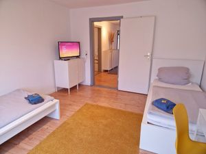 23923248-Ferienwohnung-5-Bremerhaven-300x225-1