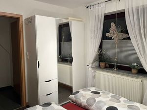 23952801-Ferienwohnung-4-Bremerhaven-300x225-3