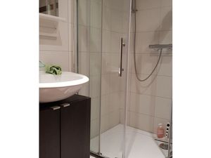 23952801-Ferienwohnung-4-Bremerhaven-300x225-5