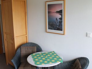 18305199-Ferienwohnung-3-Bremerhaven-300x225-2