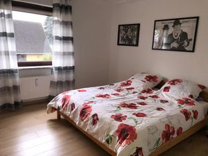 18305193-Ferienwohnung-5-Bremerhaven-300x225-0