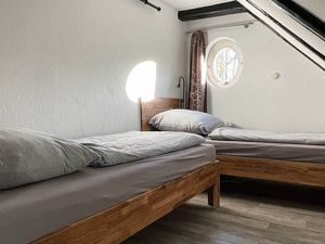 21544755-Ferienwohnung-4-Bremerhaven-300x225-3