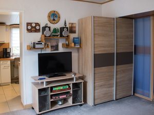 18629200-Ferienwohnung-2-Bremerhaven-300x225-5