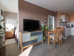 24035987-Ferienwohnung-2-Bremerhaven-300x225-1