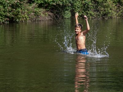 Naturteich direkt am Hof