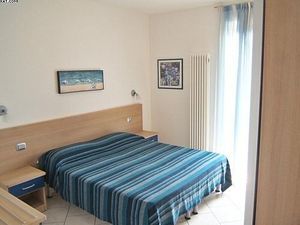 22490007-Ferienwohnung-6-Brenzone-300x225-5