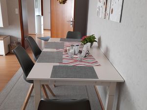 21988851-Ferienwohnung-4-Brey-300x225-5