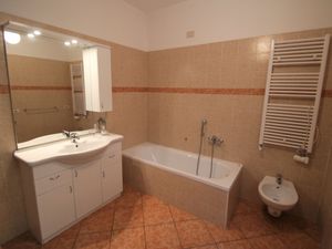 23853316-Ferienwohnung-8-Brezzo Di Bedero-300x225-4