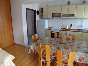 21666415-Ferienwohnung-9-Brgulje-300x225-2