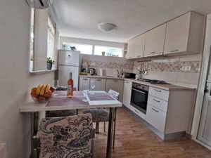 24021259-Ferienwohnung-3-Bribir-300x225-3