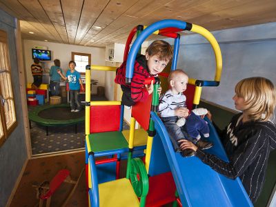 Familienhotel Alpina Brigels, Kinderzimmer