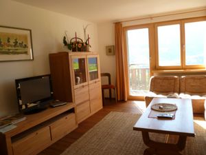 18598279-Ferienwohnung-5-Brigels-300x225-5