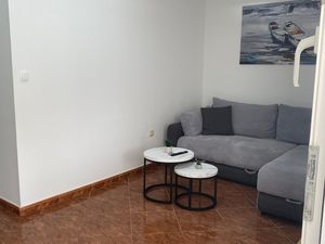 18951338-Ferienwohnung-4-Brijesta-300x225-2