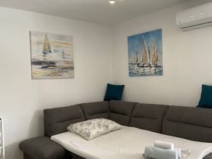 24038003-Ferienwohnung-3-Brijesta-300x225-3