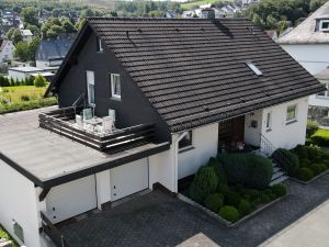 22776783-Ferienwohnung-5-Brilon-300x225-0