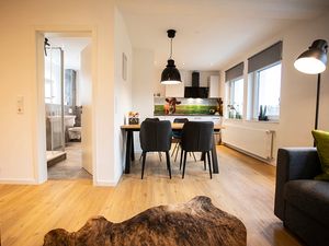 23336125-Ferienwohnung-4-Brilon-300x225-2