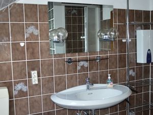 22776781-Ferienwohnung-7-Brilon-300x225-5