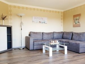 23822681-Ferienwohnung-5-Brilon-300x225-1