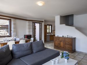 23708421-Ferienwohnung-7-Brissago-300x225-3