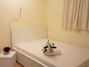 23502541-Ferienwohnung-4-Brissago-300x225-3