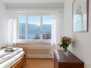 23866813-Ferienwohnung-4-Brissago-300x225-4