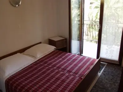 Ferienwohnung für 2 Personen in Brist 8/10