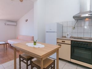 19668481-Ferienwohnung-4-Brist-300x225-3