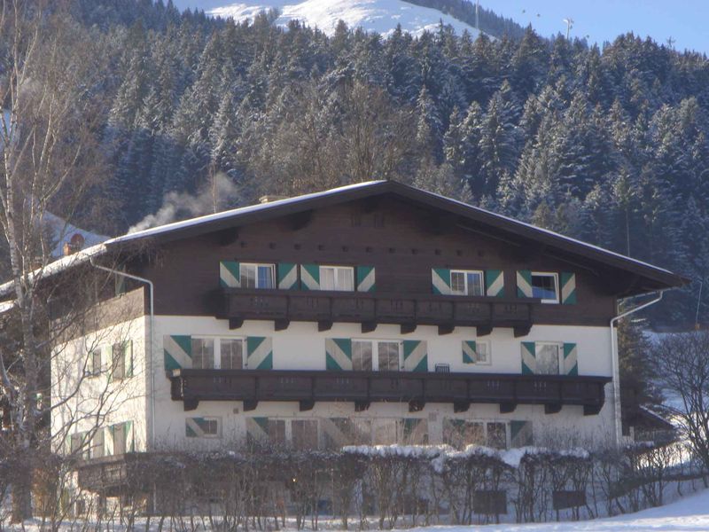 23778570-Ferienwohnung-6-Brixen Im Thale-800x600-0