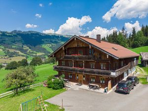 Ferienwohnung für 12 Personen (280 m²) in Brixen Im Thale