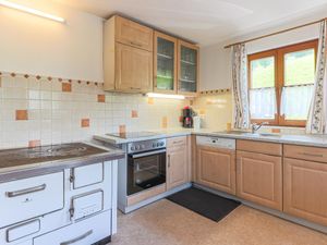 23896265-Ferienwohnung-12-Brixen Im Thale-300x225-5