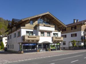 23896269-Ferienwohnung-3-Brixen Im Thale-300x225-4