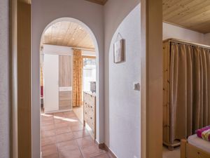 23896269-Ferienwohnung-3-Brixen Im Thale-300x225-5