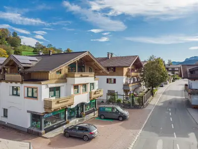Außenseite Ferienhaus [Sommer]