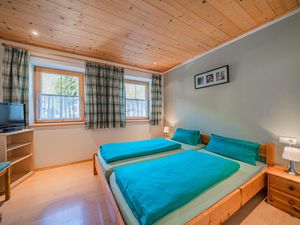 23896270-Ferienwohnung-5-Brixen Im Thale-300x225-3