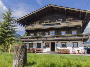 Ferienwohnung für 9 Personen (67 m²) in Brixen Im Thale