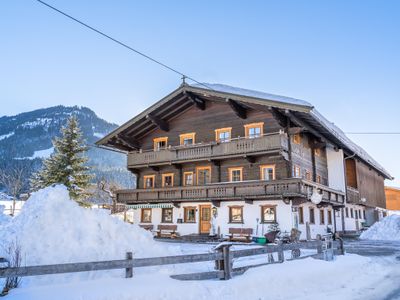 Außenseite Ferienhaus [Winter]