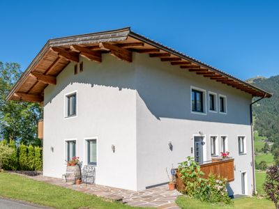 Außenseite Ferienhaus [Sommer]