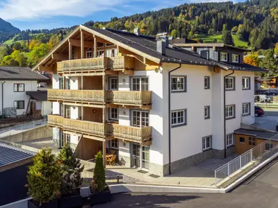 Außenseite Ferienhaus [Sommer]