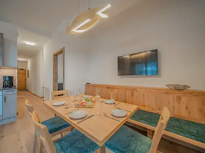 DiningRoom