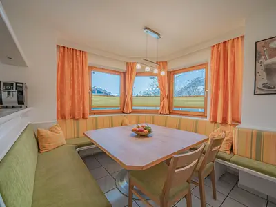 DiningRoom